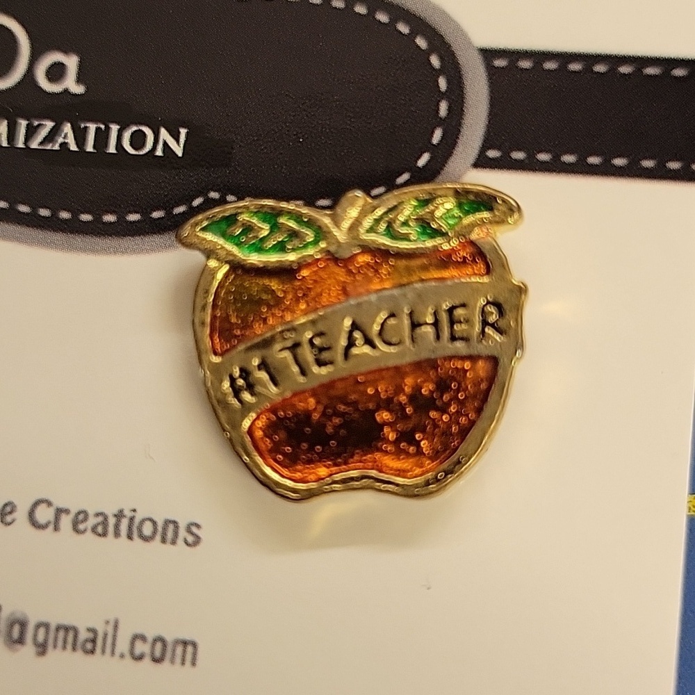 #1 Teacher 0.75" Tack Pin Vintage